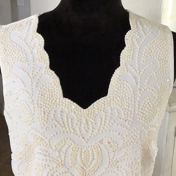 MSK sleeveless beaded v neck top, M - Picture 2 of 10